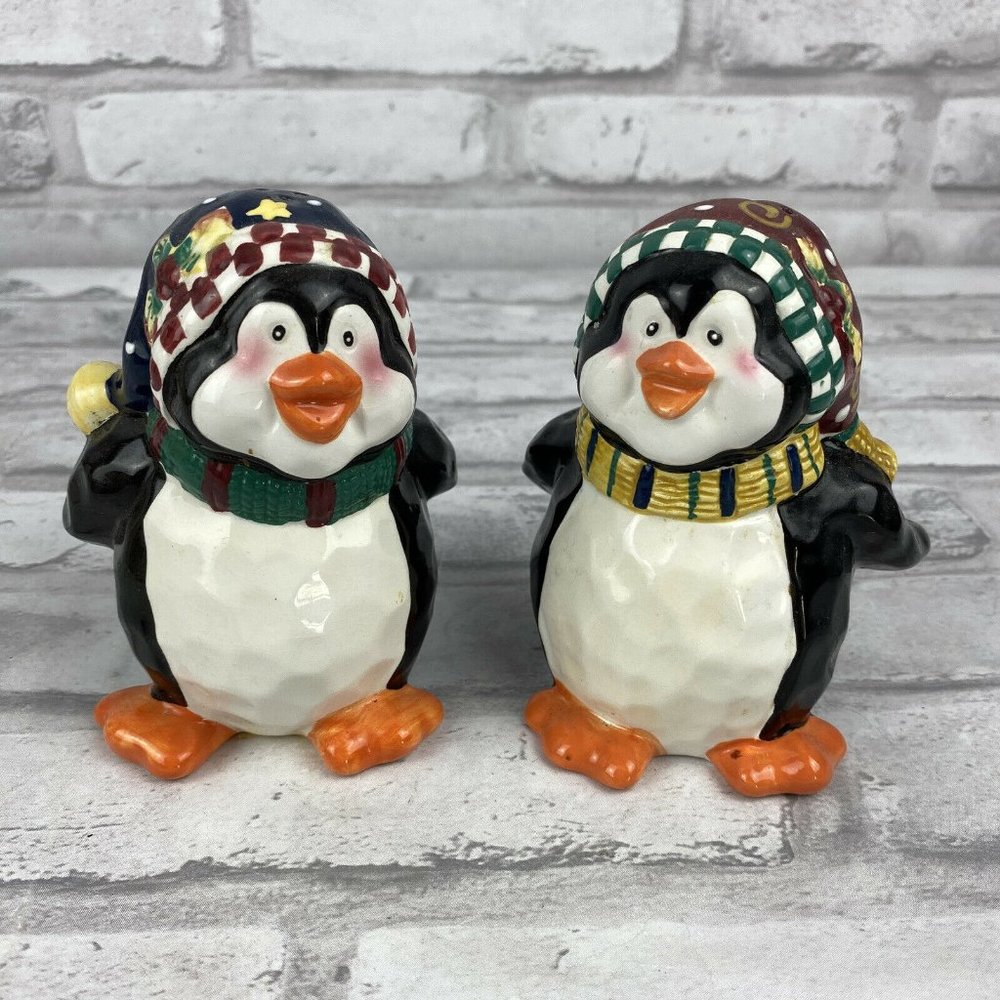 Bico Penguin Ceramic Salt & Pepper Shakers Christmas Holiday